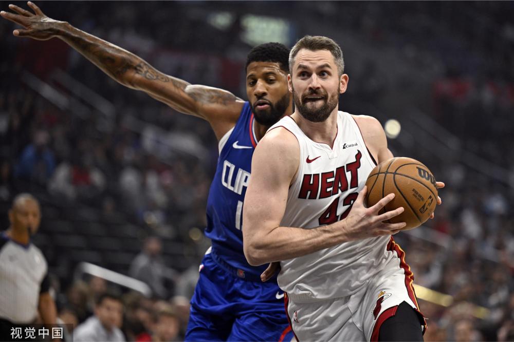 某位球员 某位球员